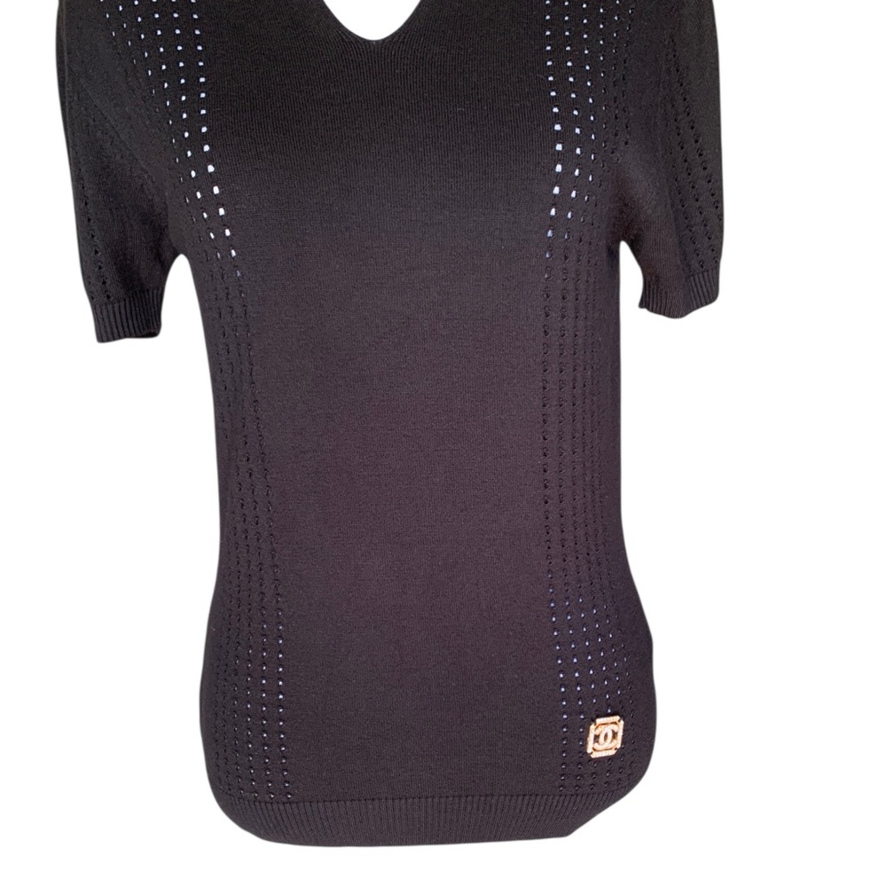 🆕 Luxury Chanel Style Black Knit Top with Gold Chain Detail 🆕 - Picture 4 of 11